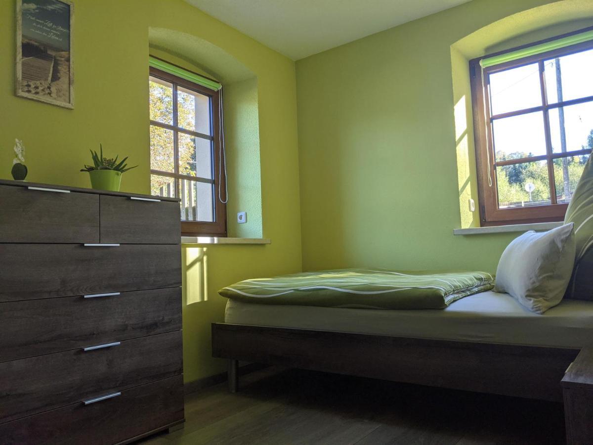 Ferienwohnung Aus-Zeit Auf Dem Lande Bad Gottleuba-Berggiesshuebel Ngoại thất bức ảnh